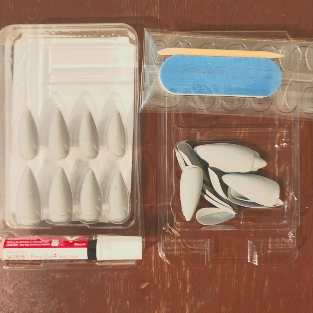 Kiss Gel Fantasy High Volume Gel Nails Kit